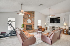 3 Mi to Golf Tucson Home with Private Yard and Patio!